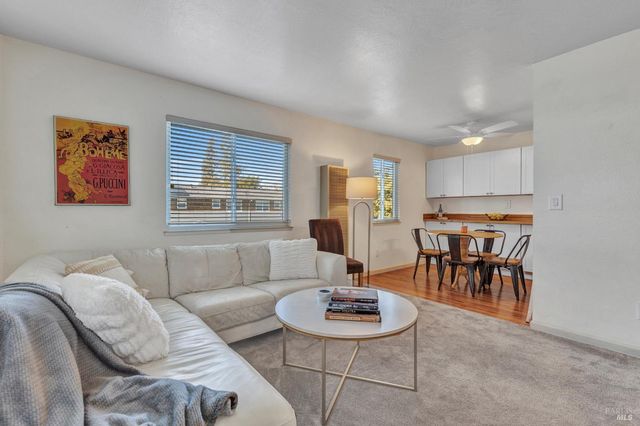 61 Parrott St, Vallejo, CA 94590