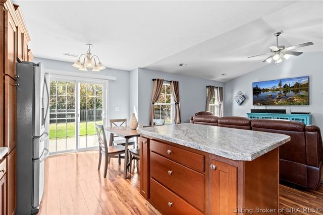 3703 Parkview Way, Jeffersonville, IN 47130