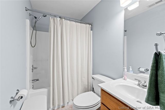 3703 Parkview Way, Jeffersonville, IN 47130