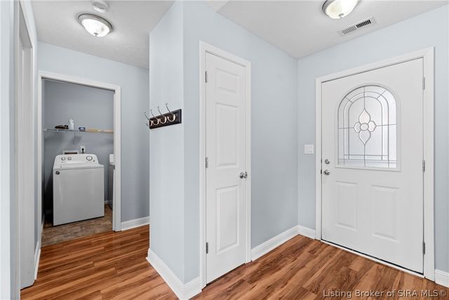 3703 Parkview Way, Jeffersonville, IN 47130