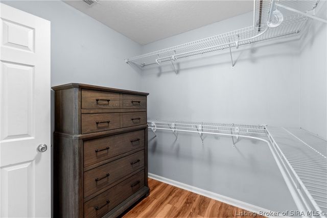 3703 Parkview Way, Jeffersonville, IN 47130