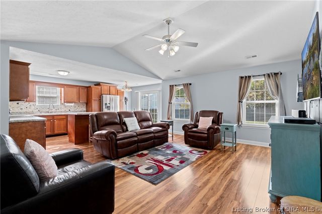 3703 Parkview Way, Jeffersonville, IN 47130