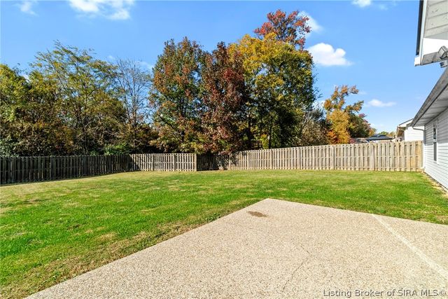 3703 Parkview Way, Jeffersonville, IN 47130