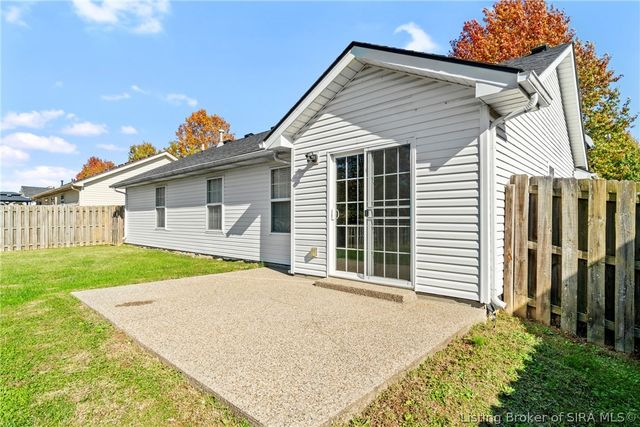 3703 Parkview Way, Jeffersonville, IN 47130