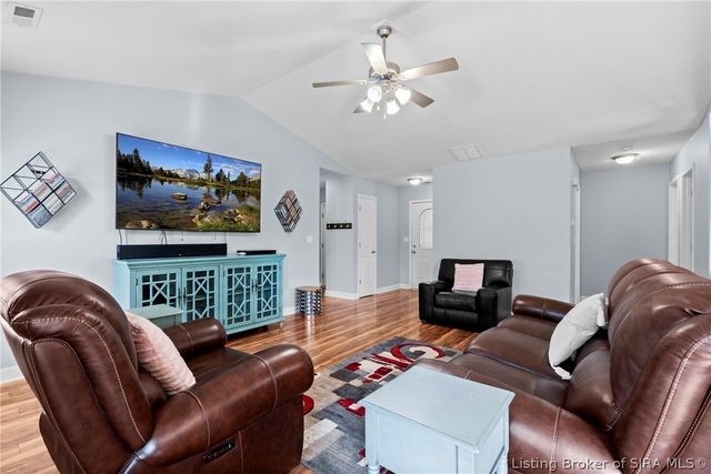 3703 Parkview Way, Jeffersonville, IN 47130