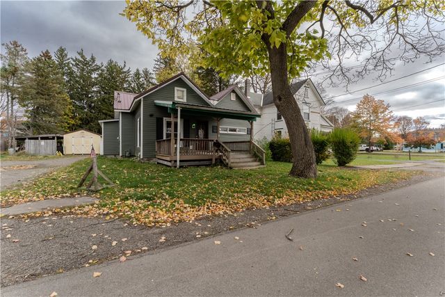 36 Warden St Street, Bath, NY 14810