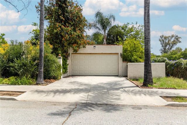 399 W Alexander, San Bernardino, CA 92405