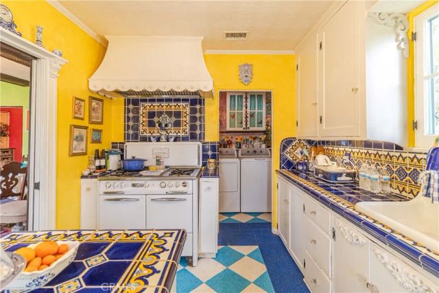 399 W Alexander, San Bernardino, CA 92405