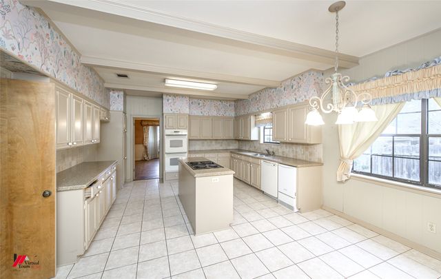 8705 Glen Haven Drive, Shreveport, LA 71106