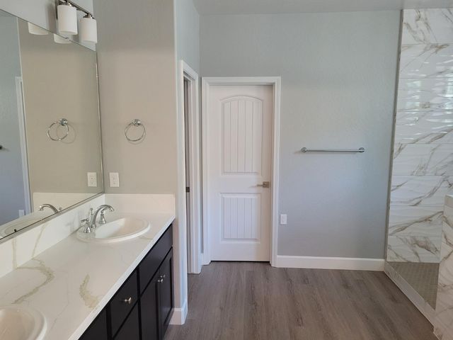 2114 Laverne Ave, Fresno, CA 93722