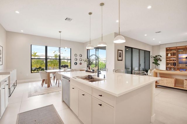 8289 Royal County Down Road, Boca Raton, FL 33434