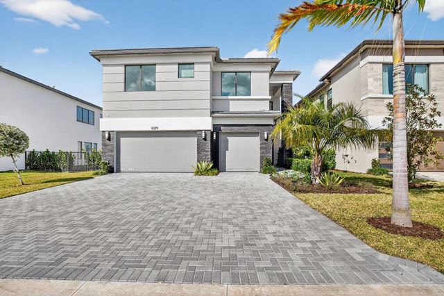 8289 Royal County Down Road, Boca Raton, FL 33434