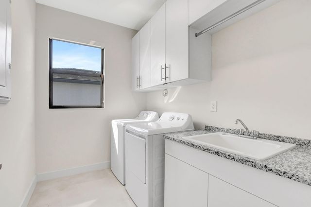 8289 Royal County Down Road, Boca Raton, FL 33434