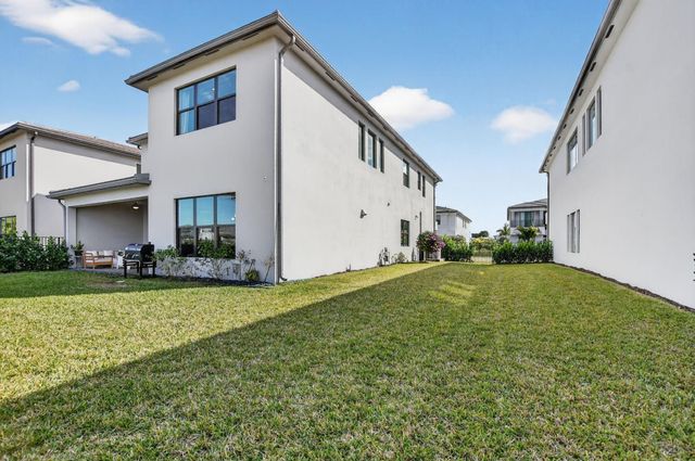 8289 Royal County Down Road, Boca Raton, FL 33434