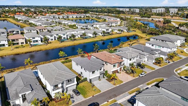 8289 Royal County Down Road, Boca Raton, FL 33434