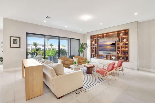 8289 Royal County Down Road, Boca Raton, FL 33434