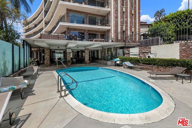 2260 N Cahuenga Boulevard 502, Los Angeles, CA 90068