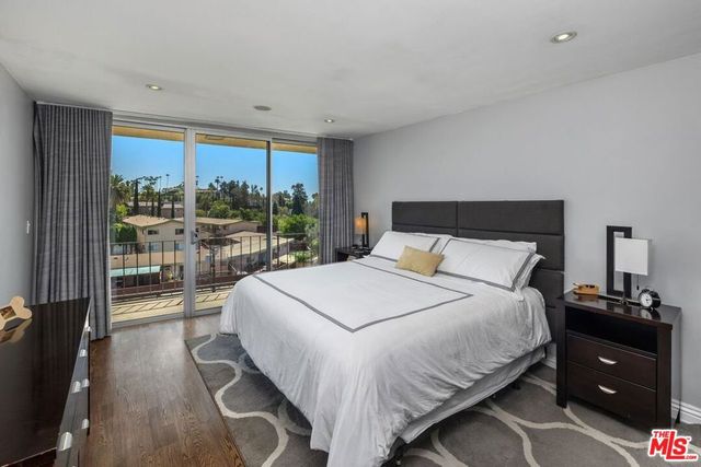 2260 N Cahuenga Boulevard 502, Los Angeles, CA 90068