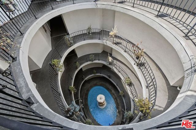 2260 N Cahuenga Boulevard 502, Los Angeles, CA 90068