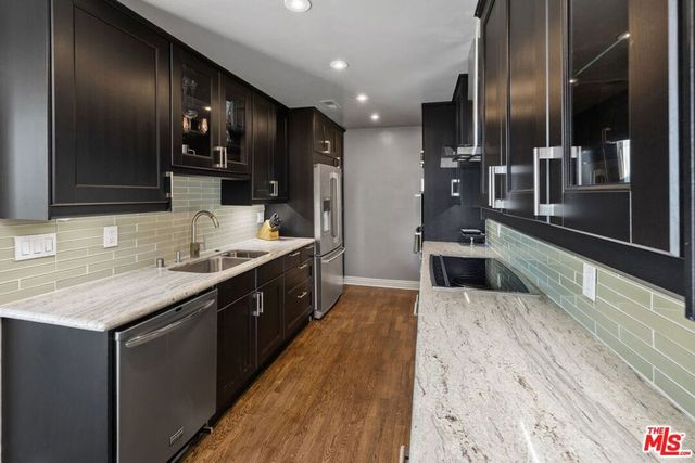 2260 N Cahuenga Boulevard 502, Los Angeles, CA 90068