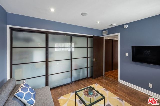 2260 N Cahuenga Boulevard 502, Los Angeles, CA 90068