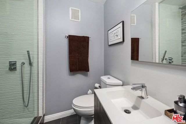 2260 N Cahuenga Boulevard 502, Los Angeles, CA 90068