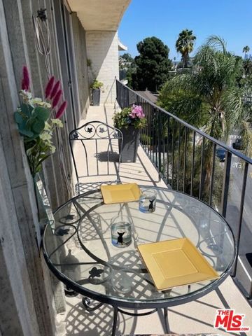 2260 N Cahuenga Boulevard 502, Los Angeles, CA 90068