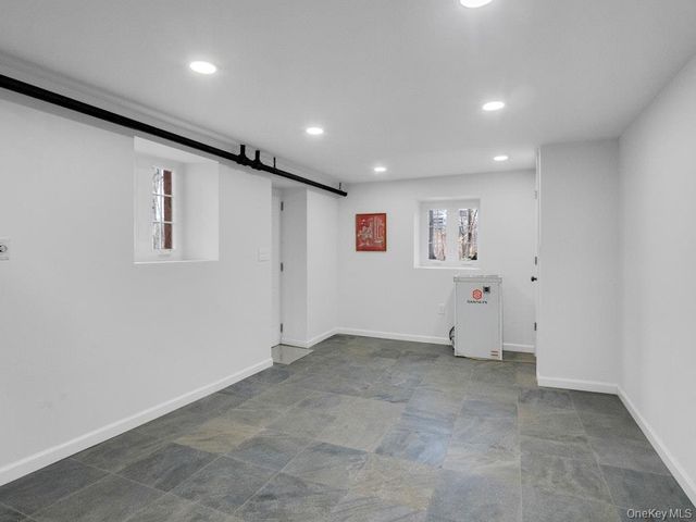 88 Stockbridge Road, Yonkers, NY 10710