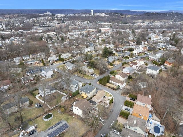 88 Stockbridge Road, Yonkers, NY 10710
