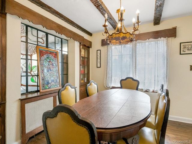 88 Stockbridge Road, Yonkers, NY 10710