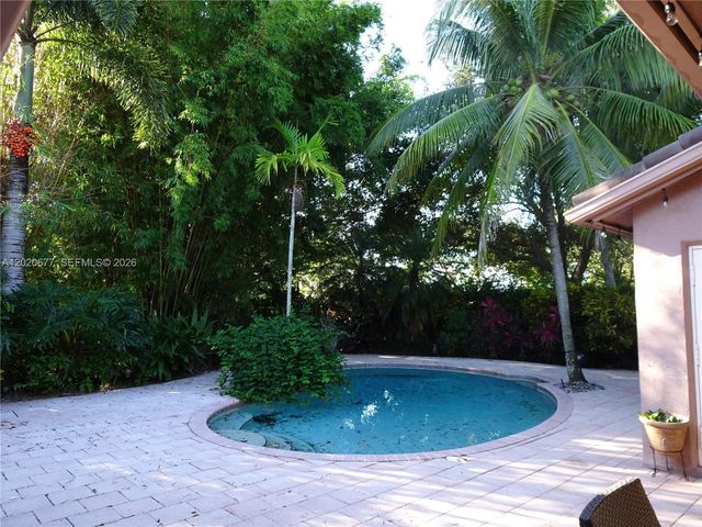 1200 NW 101st Ave, Plantation, FL 33322
