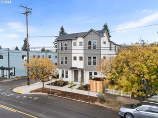 7194 Ne Glisan St 1, Portland, OR 97213