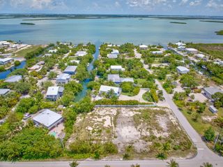 17215 Keystone Road, Sugarloaf Key, FL 33042