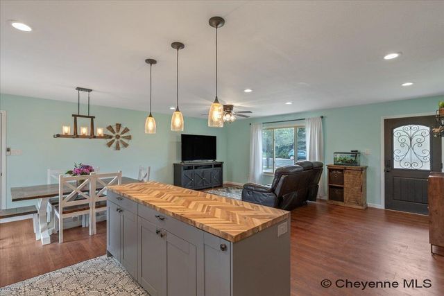 903 CUSTER ST, Cheyenne, WY 82009