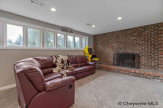 903 CUSTER ST, Cheyenne, WY 82009