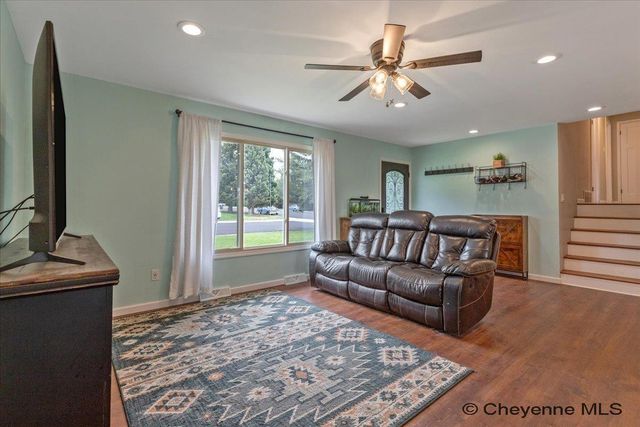 903 CUSTER ST, Cheyenne, WY 82009