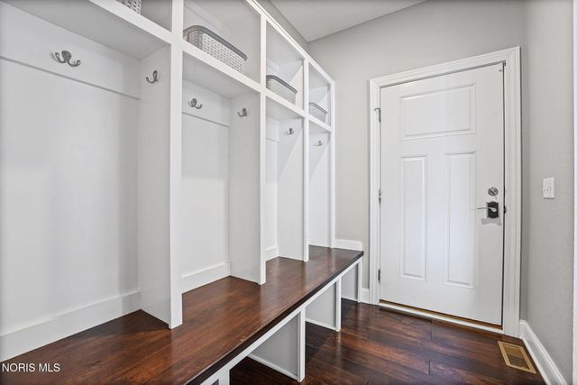 25366 Addington Court, Perrysburg, OH 43551