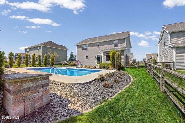 25366 Addington Court, Perrysburg, OH 43551