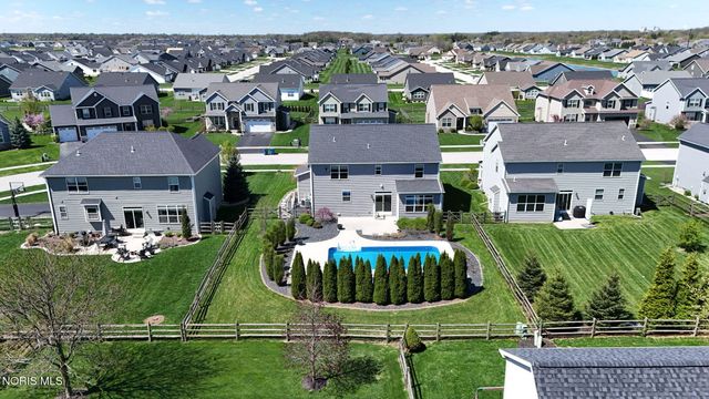 25366 Addington Court, Perrysburg, OH 43551