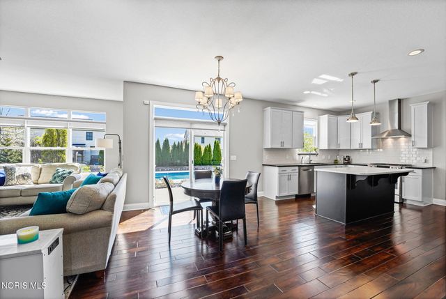 25366 Addington Court, Perrysburg, OH 43551