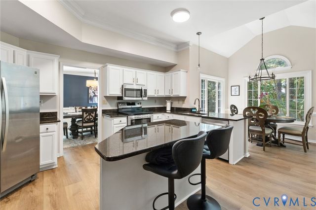12706 Clearwater Dr, Midlothian, VA 23114