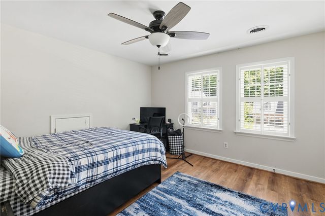 12706 Clearwater Dr, Midlothian, VA 23114