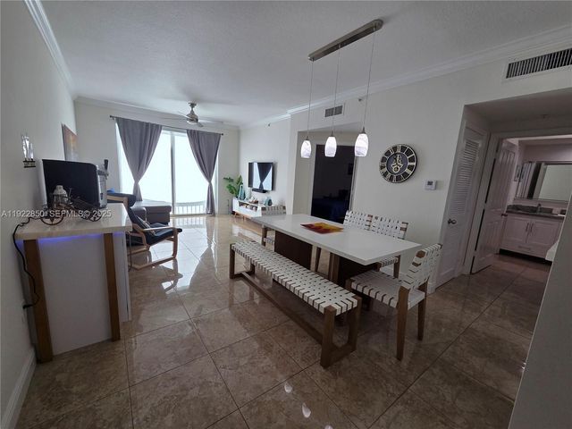 9172 Collins Ave 403, Surfside, FL 33154