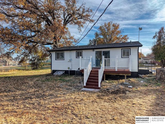 742 W B Street, Lincoln, NE 68522