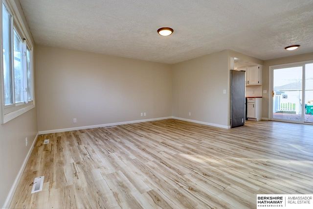 742 W B Street, Lincoln, NE 68522