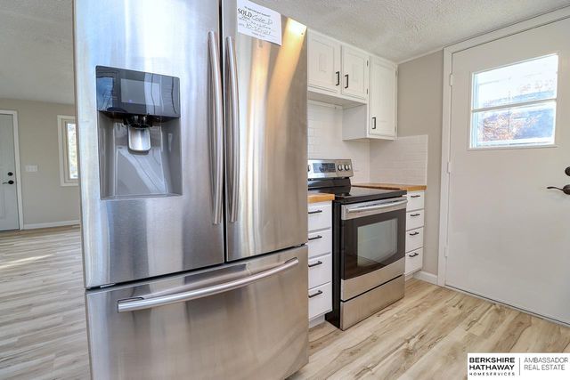 742 W B Street, Lincoln, NE 68522