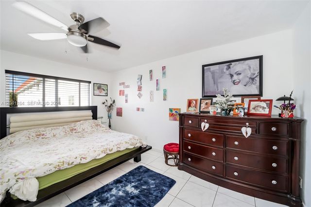 541 Blue Heron Drive 205, Hallandale Beach, FL 33009