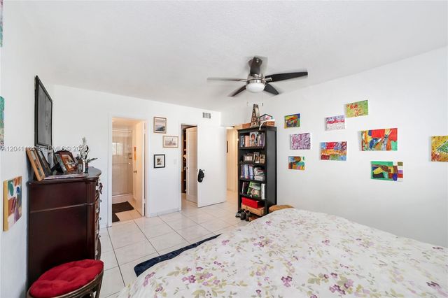 541 Blue Heron Drive 205, Hallandale Beach, FL 33009