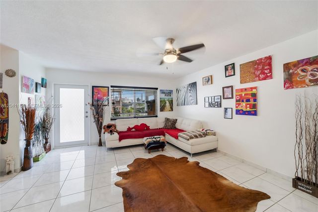 541 Blue Heron Drive 205, Hallandale Beach, FL 33009