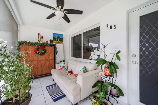 541 Blue Heron Drive 205, Hallandale Beach, FL 33009